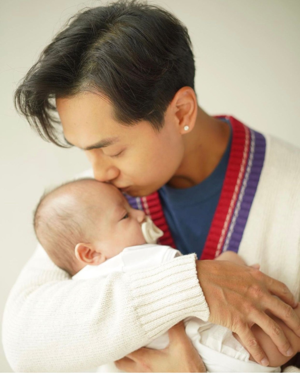 爹哋都要錫埋一份。